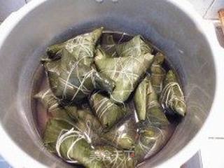 原汁原味--紫薯粽的做法步骤:9