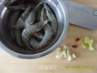 香脆虾 (大人小孩都喜欢)的做法步骤:2