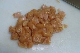 咖喱鸡丁的做法步骤：2