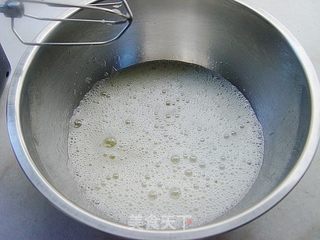 戚风蛋糕(原味)的做法步骤:7