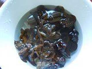 生菜拌黑木耳的做法步骤:2