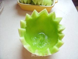 【夏日小凉菜】换个漂亮的小碗让色拉更加诱人—香瓜色拉的做法步骤:3
