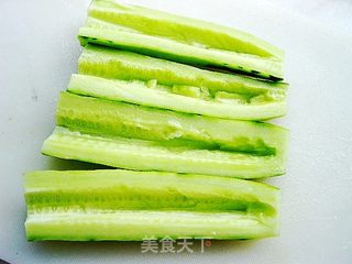 【夏日小凉菜】青瓜拌海蜇的做法步骤:2