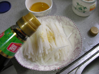 【夏日小凉菜】椒油萝卜丝的做法步骤:6