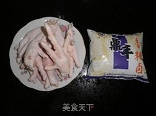 糟鸡爪的做法步骤：1