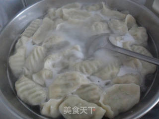 西葫芦鸡蛋饺子的做法步骤:8