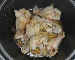 新手零失败率——盐焗鸡腿 (电饭锅菜谱2)的做法步骤:4