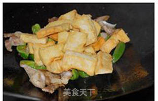 老干妈辣酱炒豆腐的做法步骤:8