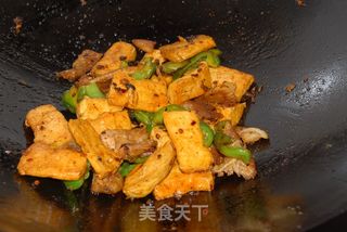 老干妈辣酱炒豆腐的做法步骤:11