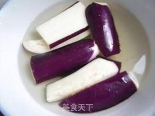 凉拌手撕茄条的做法步骤：1