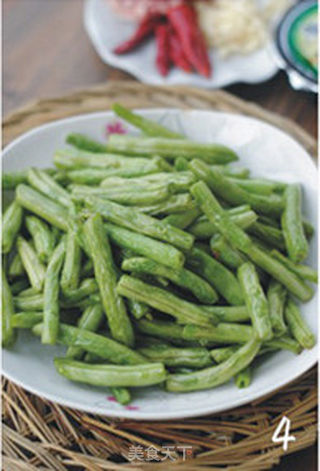 橄榄菜煸四季豆——很惹味的抢手下饭菜的做法步骤:4