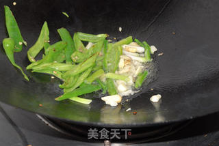 【川菜】青椒炒蟹的做法步骤：8