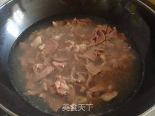 【川菜】双椒炒猪心的做法步骤:7