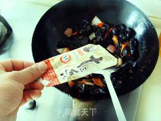 洋葱鸡蛋炒木耳的做法步骤：8