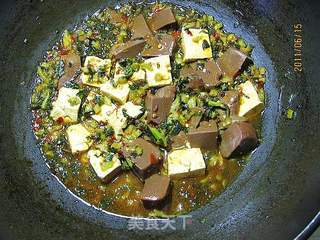 麻婆鸳鸯豆腐的做法步骤:4