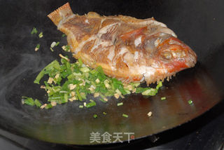 【鲁菜】干烧福寿鱼的做法步骤:4