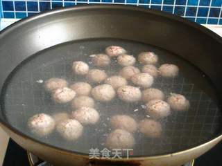 【鲁菜】----汆牛肉丸子的做法步骤：8