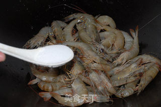 盐焖大虾的做法步骤:3