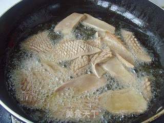 【鲁菜】:爆炒腰花的做法步骤:7