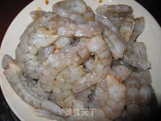【鲁菜】油炸大虾的做法步骤：3