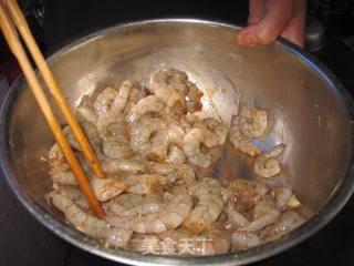 【鲁菜】油炸大虾的做法步骤：6