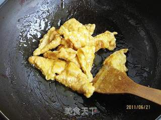 拔丝鸡蛋的做法步骤:8