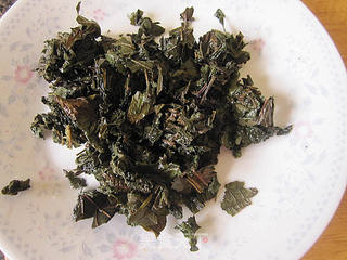 紫苏蒜头豆豉鱼的做法步骤：1