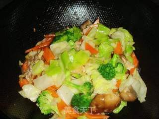 【鲁菜】--什锦小炒肉的做法步骤：10