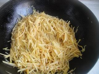 [八大菜系之鲁菜]－－酱炒土豆丝的做法步骤：5
