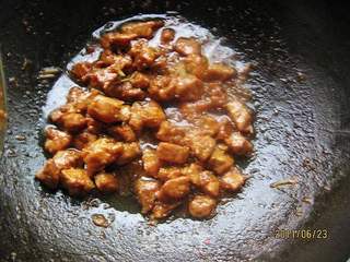 酱爆肉丁的做法步骤:8