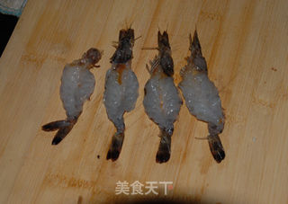 【粤菜】干煎大虾的做法步骤:2