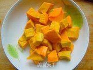 南瓜银耳羹的做法步骤:2