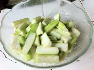 老油条丝瓜的做法步骤:4