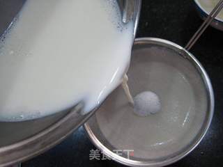 芒果冰鲜奶酪冻的做法步骤：4