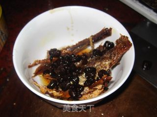 【粤菜】豆豉鲮鱼炒苦瓜的做法步骤:5