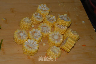 【粤菜】胡萝卜玉米马蹄汤的做法步骤：4