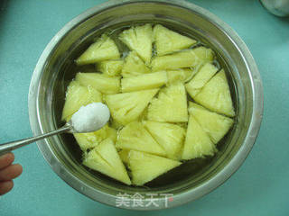 【粤菜】出镜最高的入菜水果【凤梨排骨船】的做法步骤:4