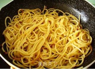 葱油香味意面的做法步骤:6