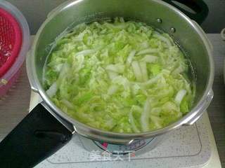 【粤菜】白菜泡鸡汤的做法步骤:3