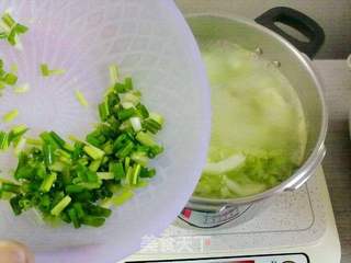 【粤菜】白菜泡鸡汤的做法步骤：5