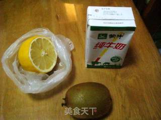 【粤菜】--猕猴桃奶昔的做法步骤：1