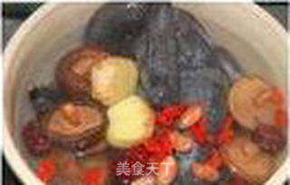 补血安胎——山药乌鸡汤的做法步骤:2