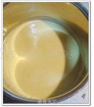 不用淡奶油的慕斯蛋糕--------黄桃酸奶蛋糕的做法步骤:12