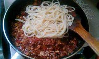 茄酱肉末意粉的做法步骤:11