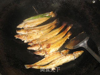 【粤菜】香煎沙钻鱼的做法步骤:3