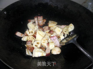 【粤菜】火腩焖莲藕的做法步骤:5