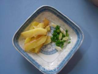【粤菜】红焖翅根的做法步骤:2