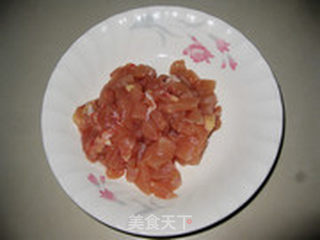 三色鸡丁的做法步骤:3
