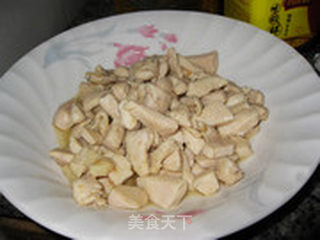 三色鸡丁的做法步骤:8
