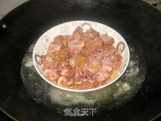 【粤菜】瓜脯蒸排骨的做法步骤：5